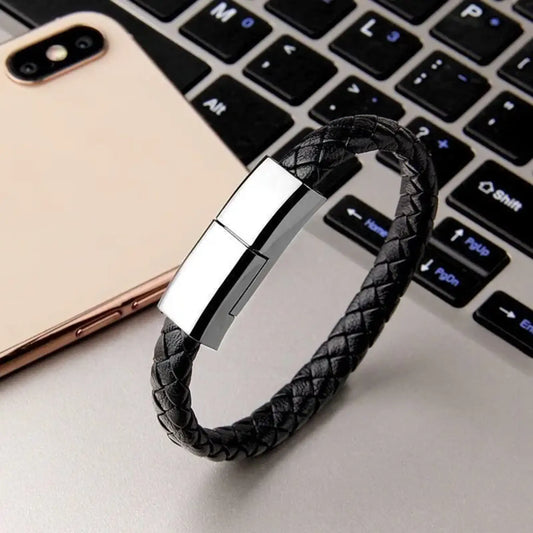 Charging bracelet